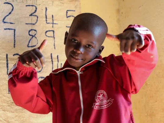  Ein Zuhause für Strassenmädchen in Afrika