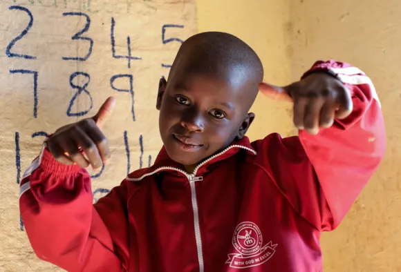  Ein Zuhause für Strassenmädchen in Afrika